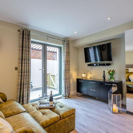 York Staycation With Free Parking Dış mekan fotoğraf